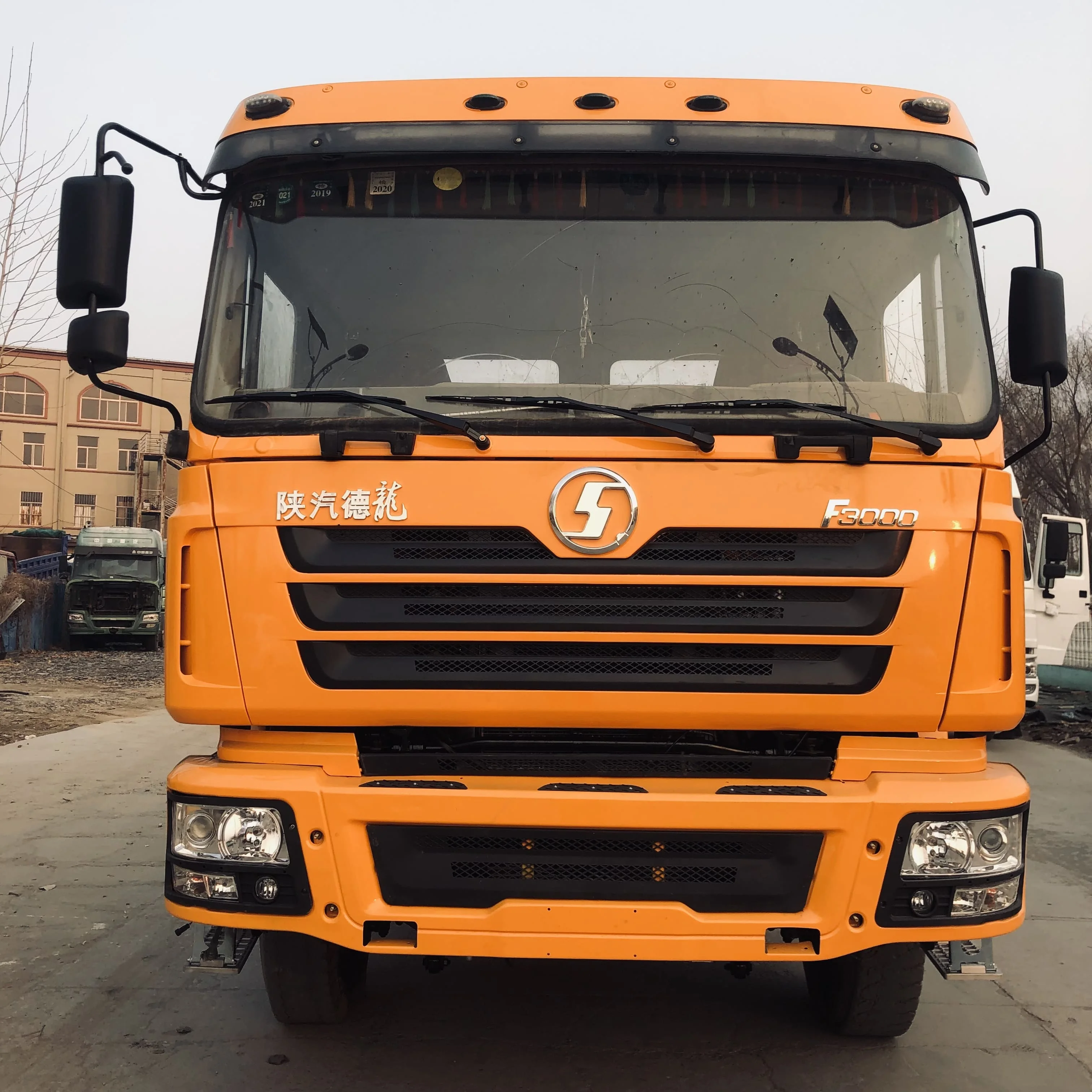 SHACMAN F3000 10-Wheel Tractor Head Diesel Fuel Automatic Manual Weichai Shacman Truck Tractors