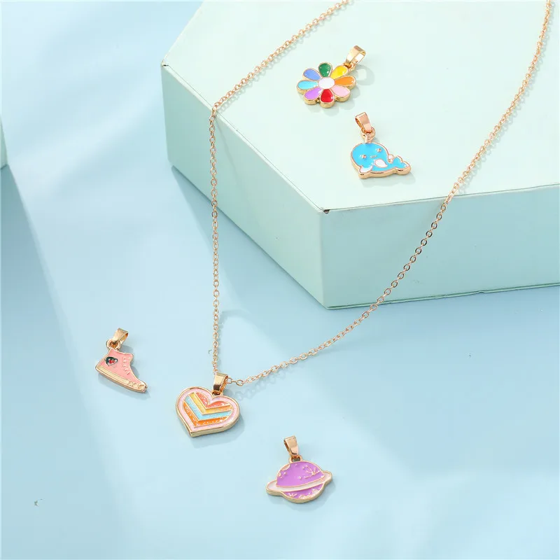 Wholesalers Fashion Jewelry Children Necklaces Rainbow 5 Pendant Enamel Heart Charm Necklace for Kids