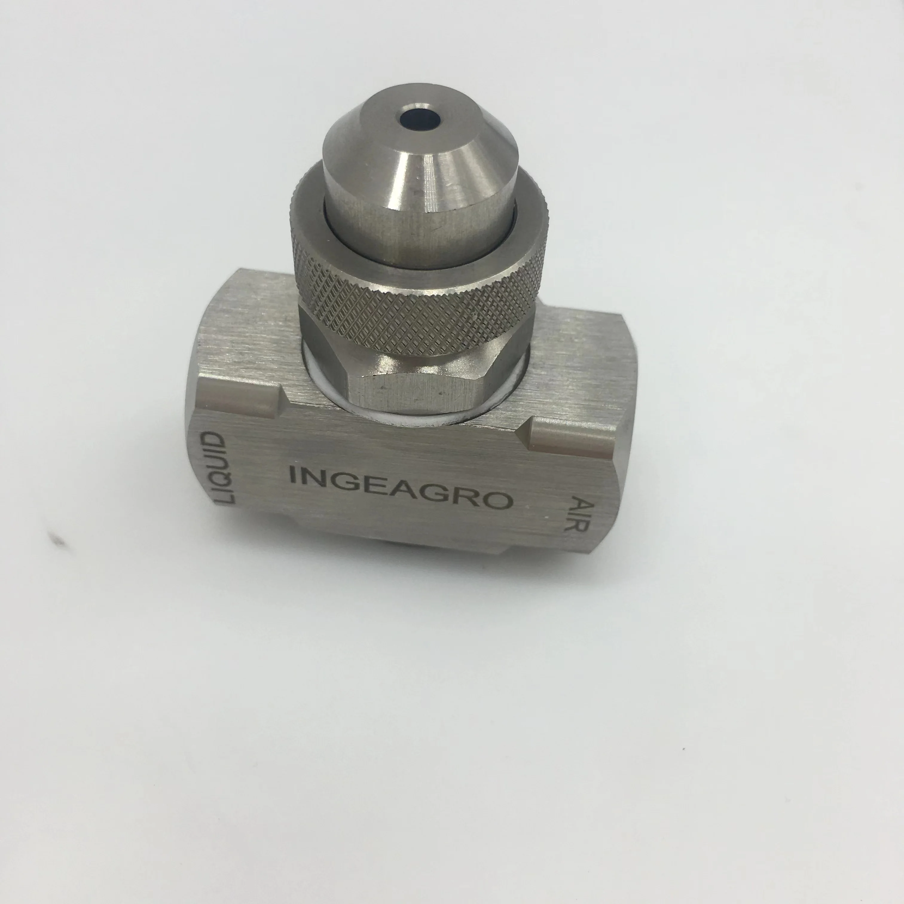 internal mixing air atomizing spray nozzle for fruits misting foggy