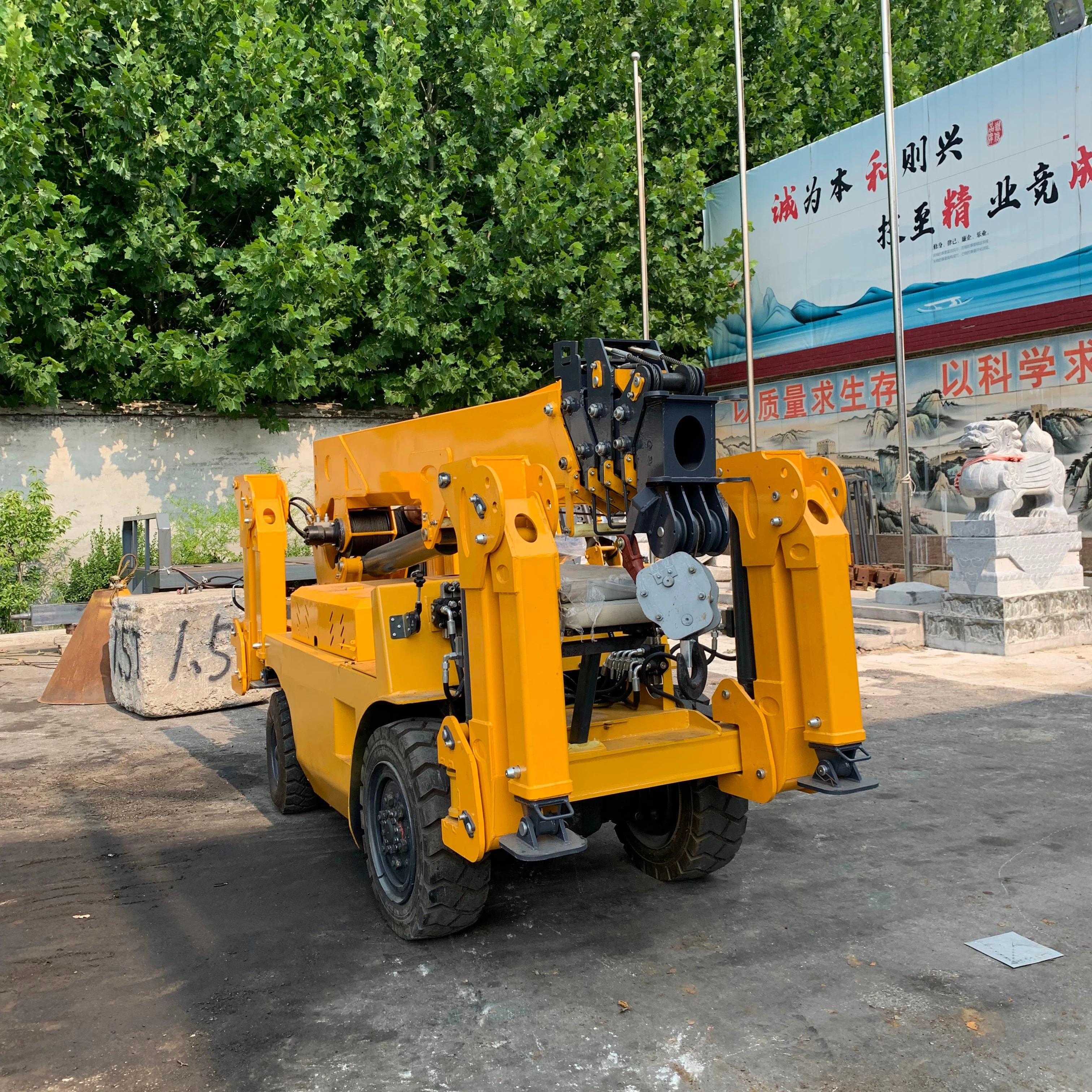 Portable 3T Spider Crane Mini Tire  Hydraulic Crawler Crane for Construction for Mobile Use New and Used Conditions Available