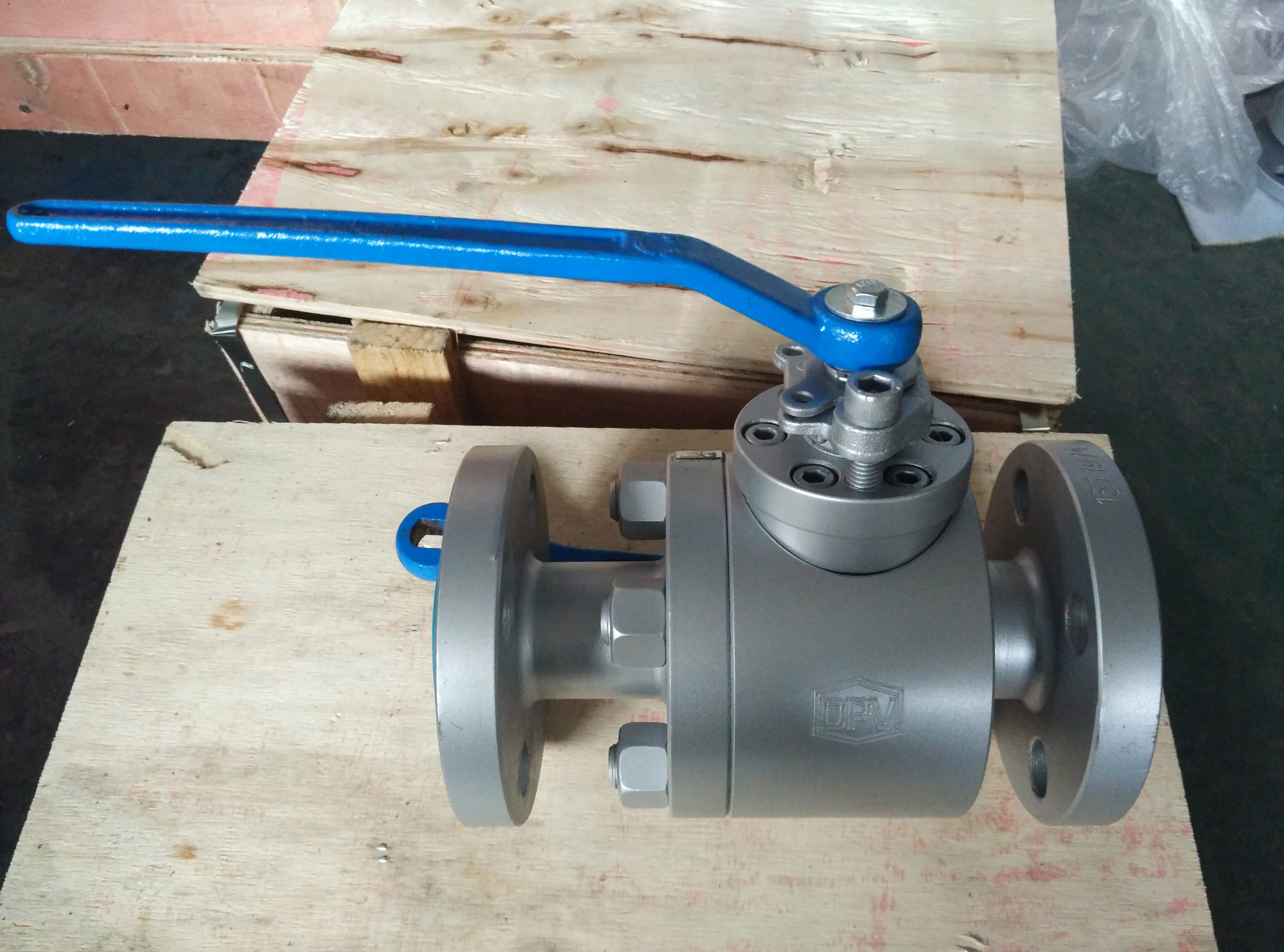 Различные прочные механические шаровые клапаны с водяным управлением