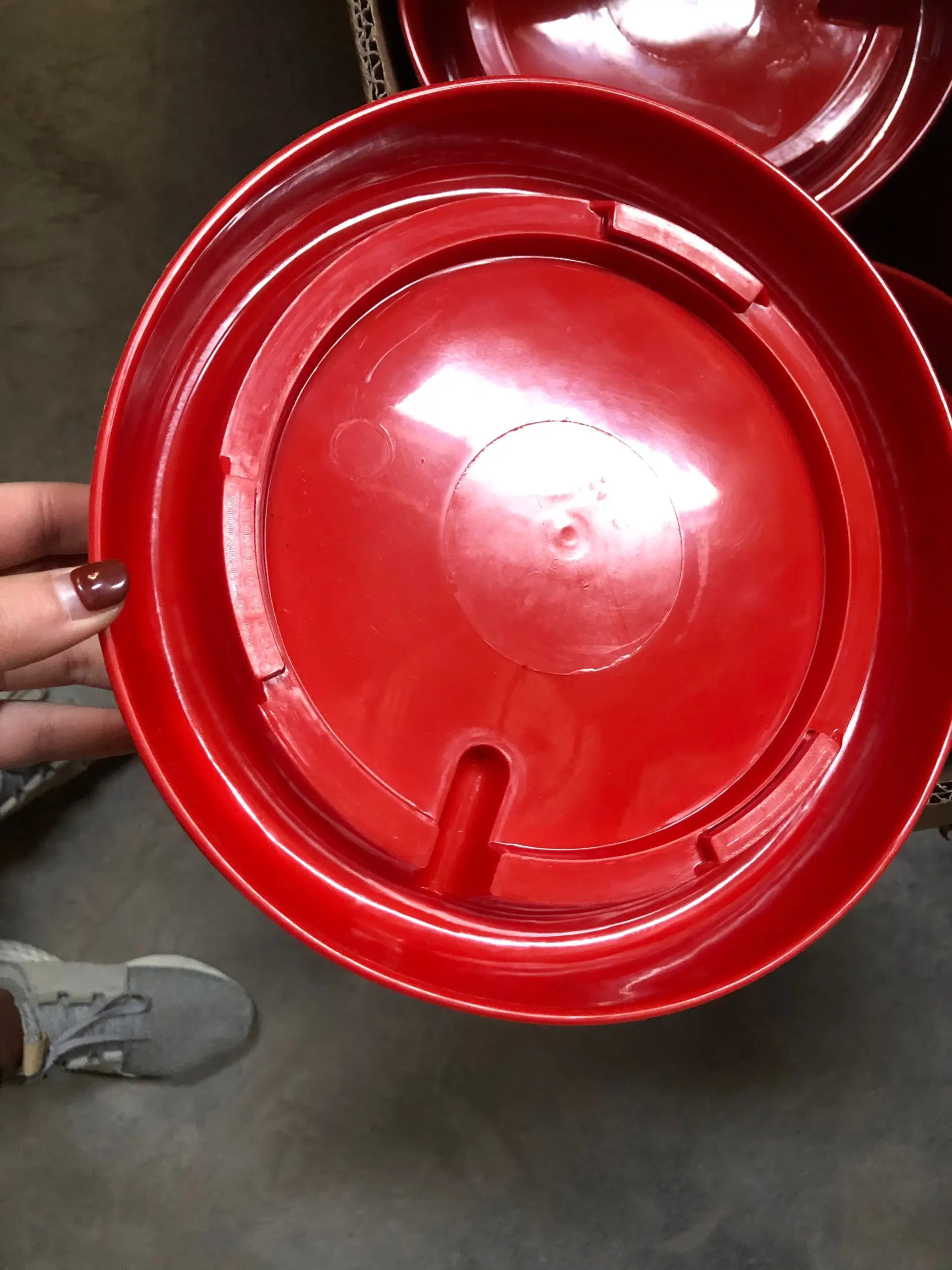 Quality Poultry Farming Chicken Feeders and Drinkers for Fowl Drinker Nipple Yellow Water Bowl