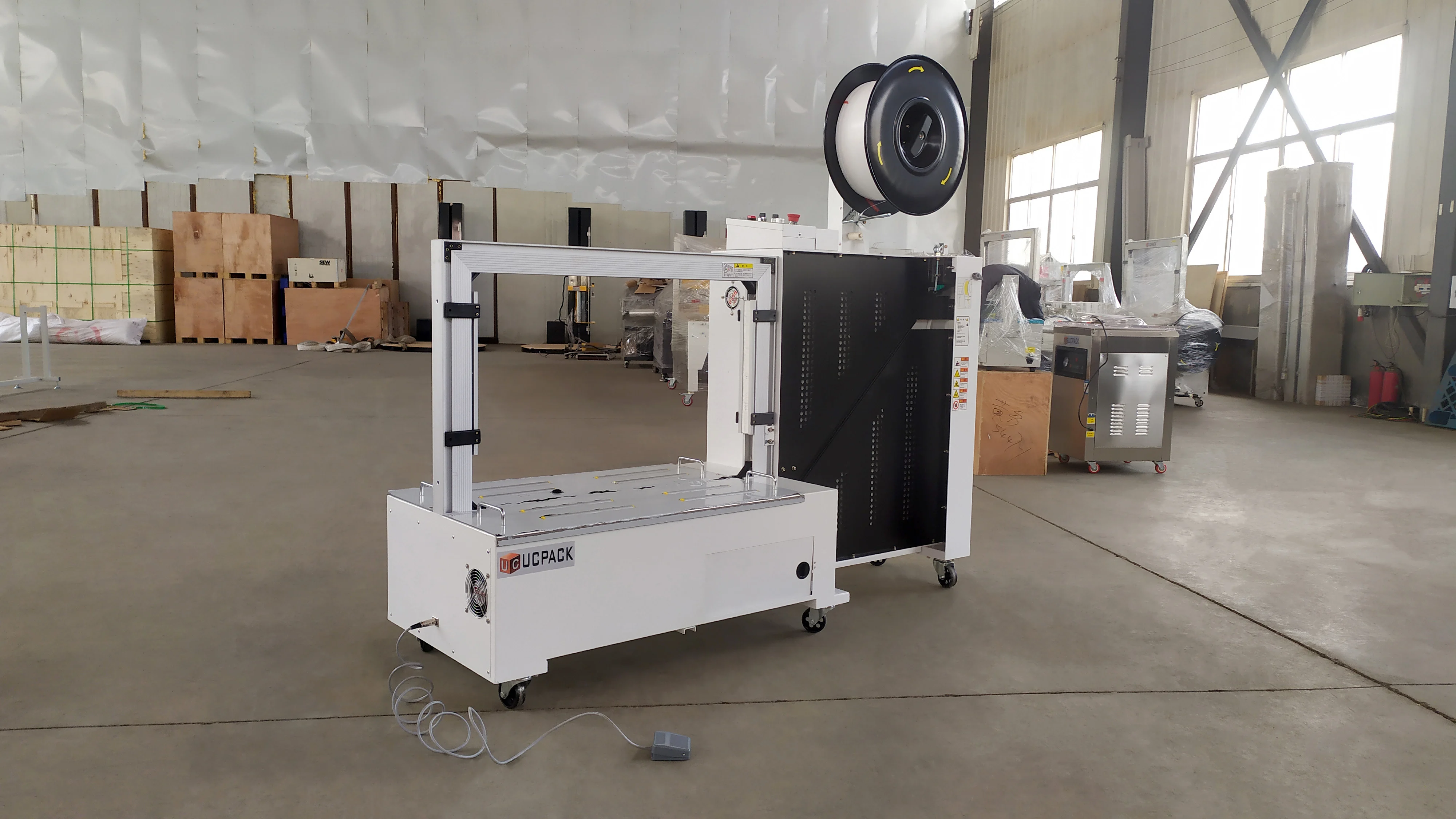 UDB-101B Automatic PP Strap Low Table Arch Strapper / Strapping Machine