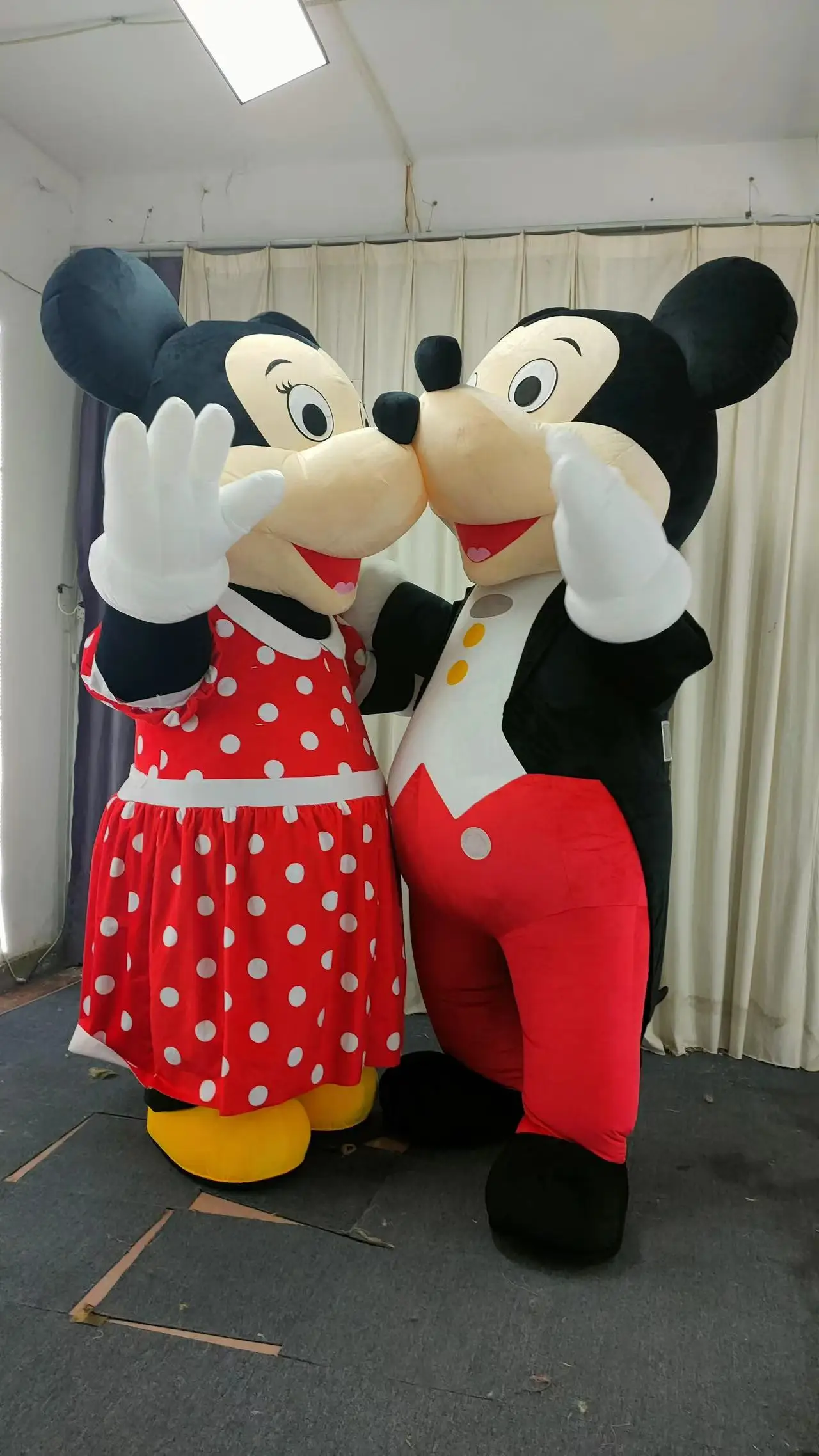 Custom Cartoon Character Inflatable Plush Mini And Mickey Costume Animal Mascot Costume Adult Inflatable Costume