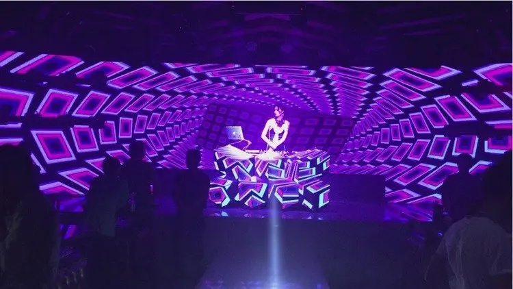 Крытый 3D видео DJ стенд светодиодный экран для событий цифровой изогнутый Стенд настольный фасадный дисплей