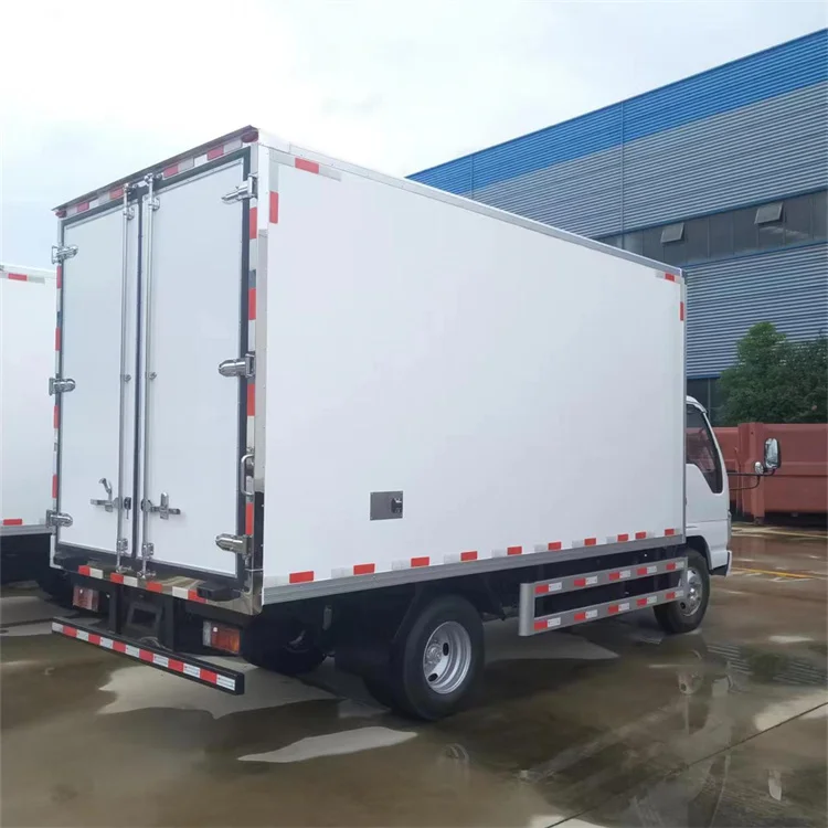 Popular ISUZU 4M refrigerator trucks freezer vehicle refrigerated van chill car cold chain transport truck cold box truck