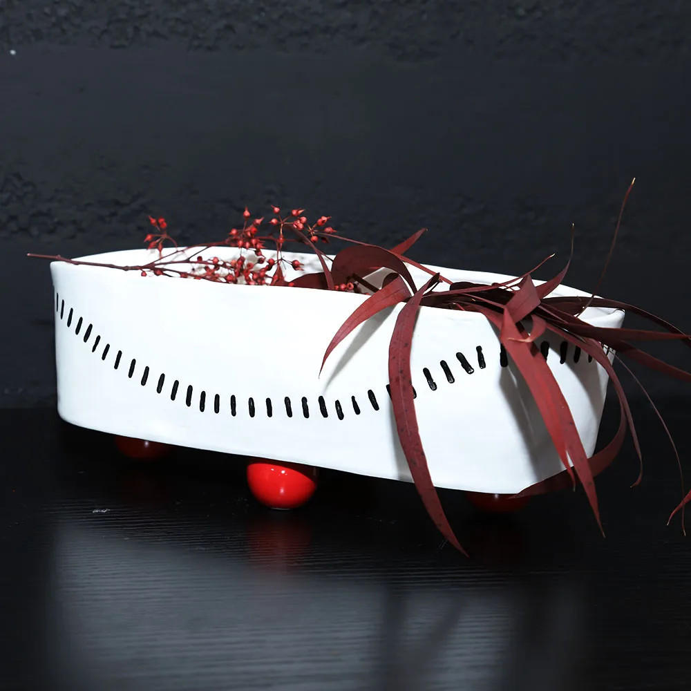 Modern Italian White Red Ceramic Flower Ware Vase European Style Office Model Room & Home Garden Decoration Simple yet Elegant