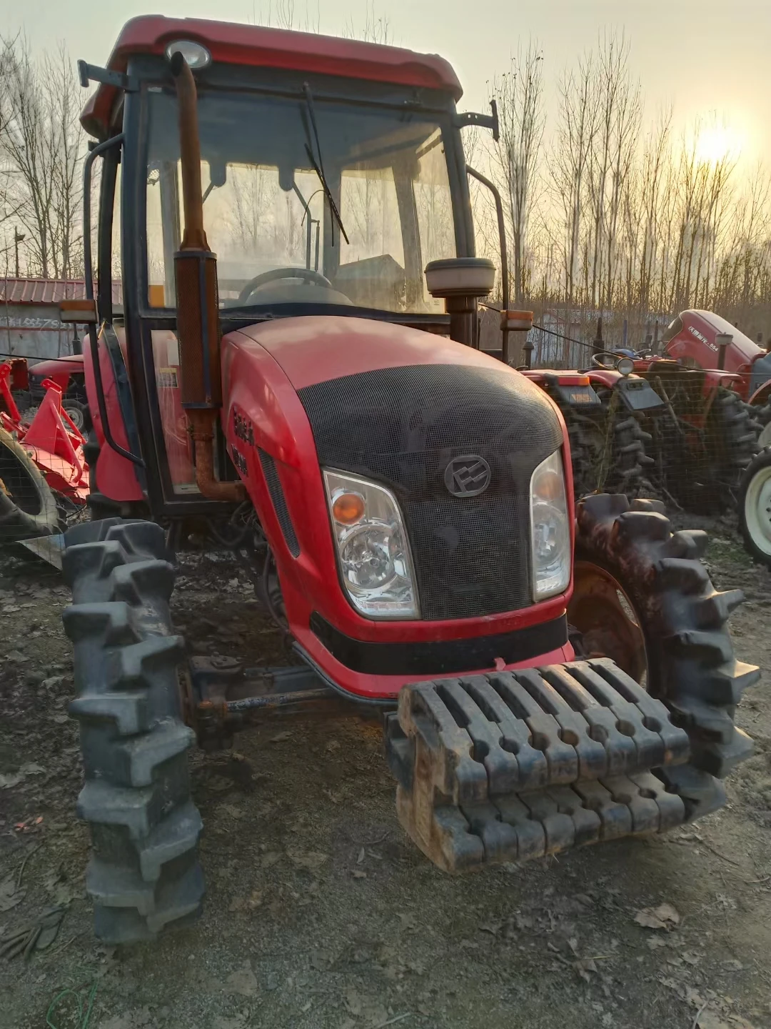 Тракторы dong feng сельскохозяйственное оборудование для мини-фермы 4wd 504 604 704 804 904 1004