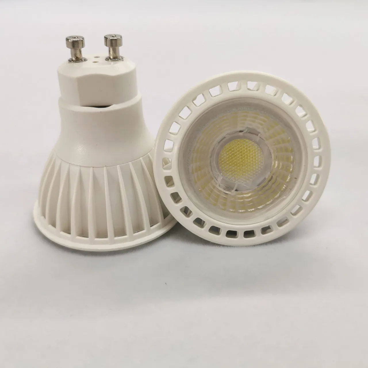 Dimmable Factory wholesale voltage 85-265V GU10 5W7W plastic coated aluminum portable led outdoor pwm diming spotlight