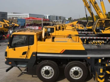 High Performance Heavy Crane 55 Ton Truck Crane Crane TC600C5 with Extended Boom for Sale