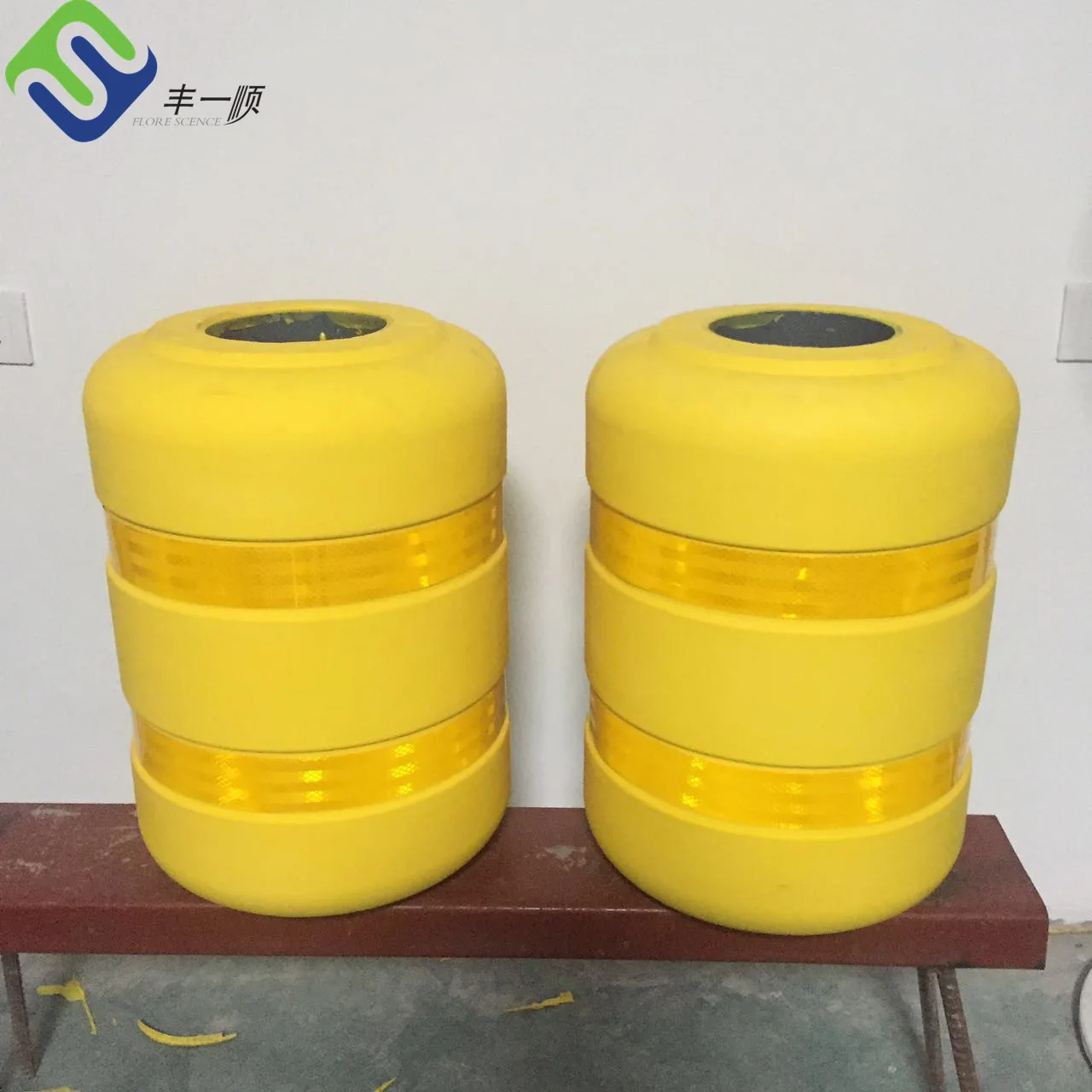 Traffic Safety Eva Buckets Rolling Anti Crash Guardrail Road Roller Barrier
