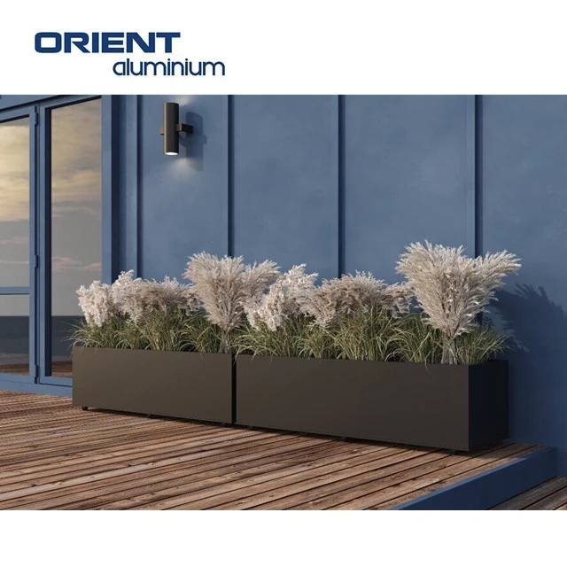 Outdoor garden flower pots & planters garden metal wheelbarrow planter