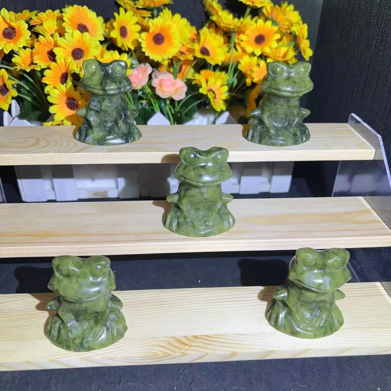 Wholesale Crystal Crafts Natural Healing Stones Green Jade Frog Animal Crystals Carving For Home Decoration Gift