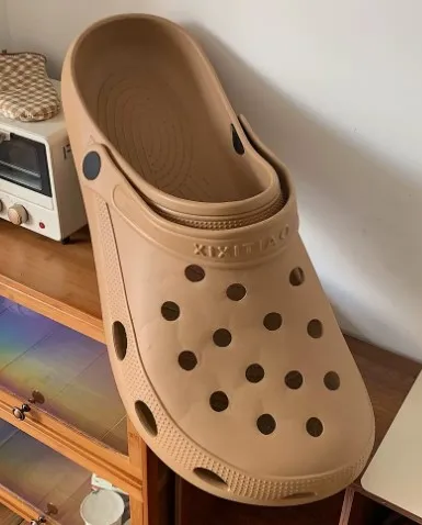 Calming Cat Bed  A meter long plastic pet bed waterproof dog bed home furnishing articles for small medium dog