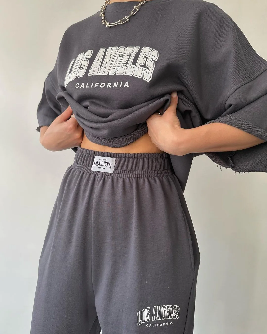 Spring New Arrival Women Casual 2 Piece Set Clothing Printed Pleated Pants Short Sleeve Hoodie