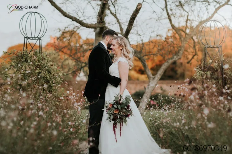 S-86970349  Wholesale Elegant lace applique v-neck white sheer short sleeve wedding dress weeding gown