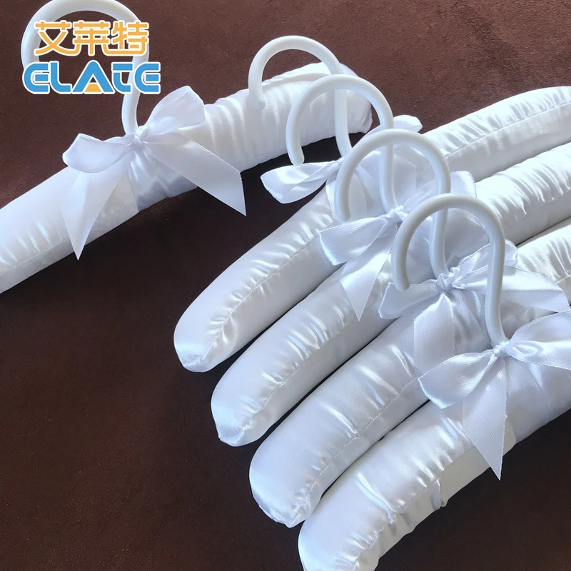 House Organizer Lovely Stuffed Baby Satin Padded Hangers 23cm Colorful Fabric Hanger For Dress Plastic Hook