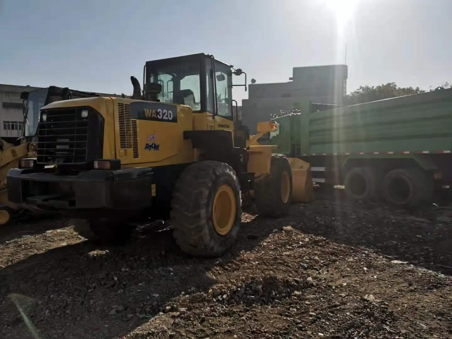 Used second-hand loaders earth-moving machinery komatsu wa320-5 of sale
