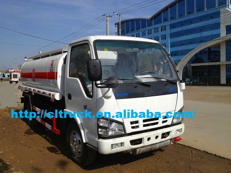 japanese  fuel tank used truck 3000 liters fuel tank truck for sale