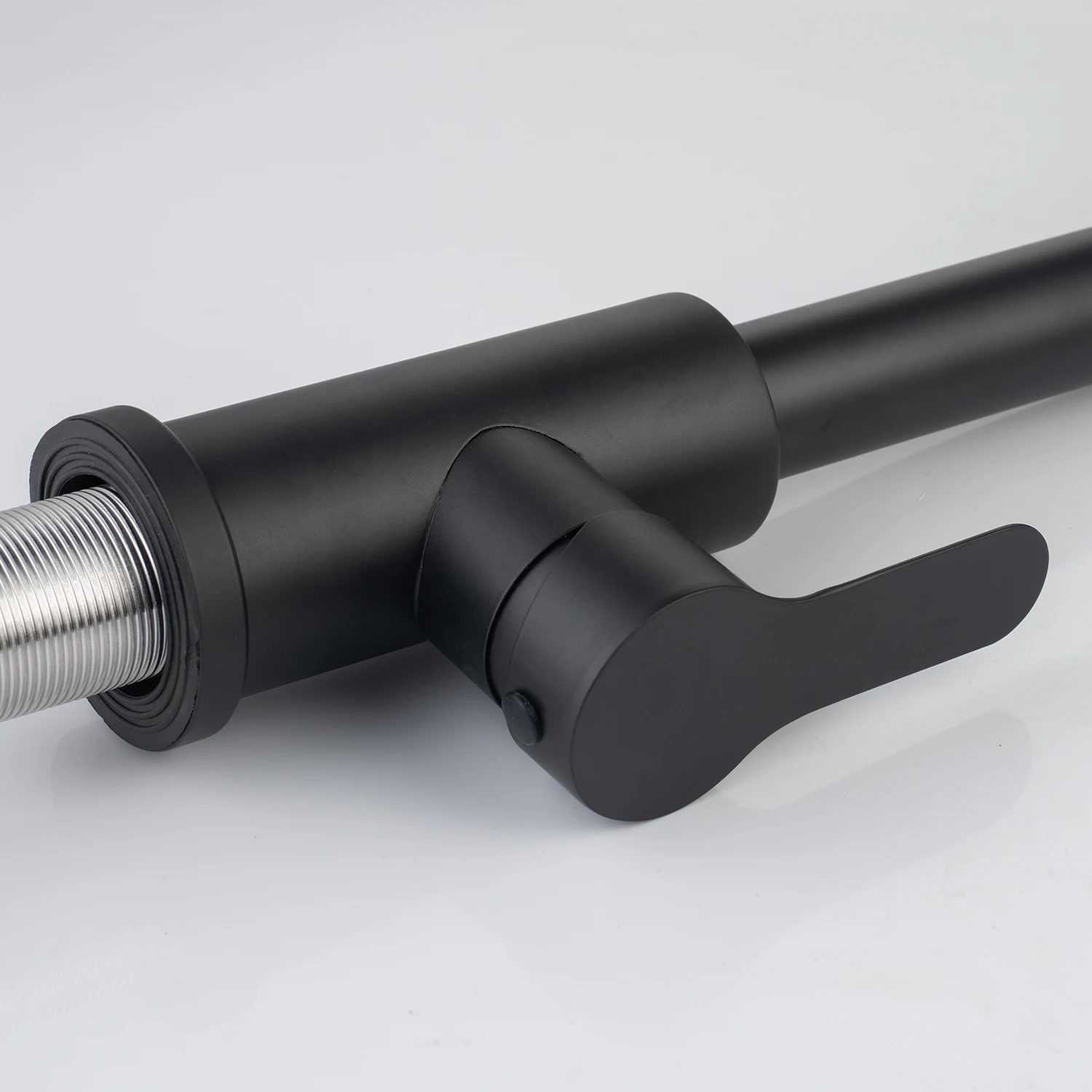 Смеситель кухонный на палубе