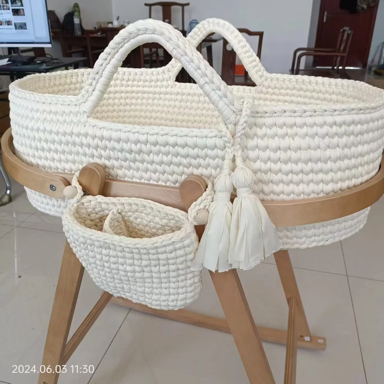 ENWEI moses changing baskets with pad mattress diaper pad handle cotton rope seagrass rattan willow moses baby changing basket