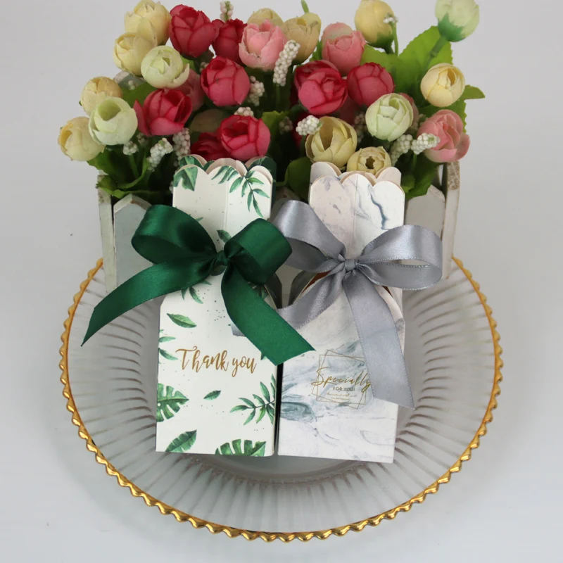 Multi Color European Style Candy Box for Wedding Party Candy Chocolate Food Packing Kraft Paper Gift Box with Ribbon Wholesale