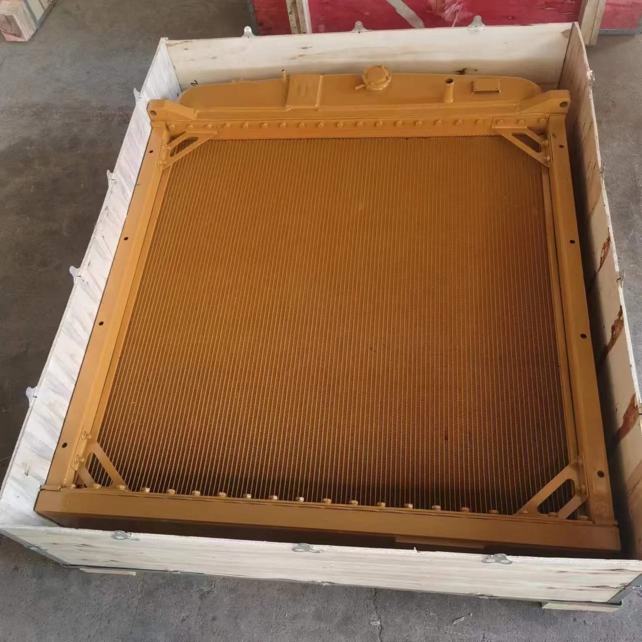 Shantui SD32 bulldozer water tank assembly Cummins engine radiator 175-03-C1002 parts