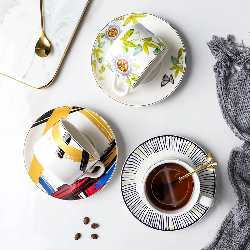 2021 Hot Premium Decal  Floral Ceramic Coffee  Cup Set  and Saucers Set Porcelain with Metal Stand and Spoon