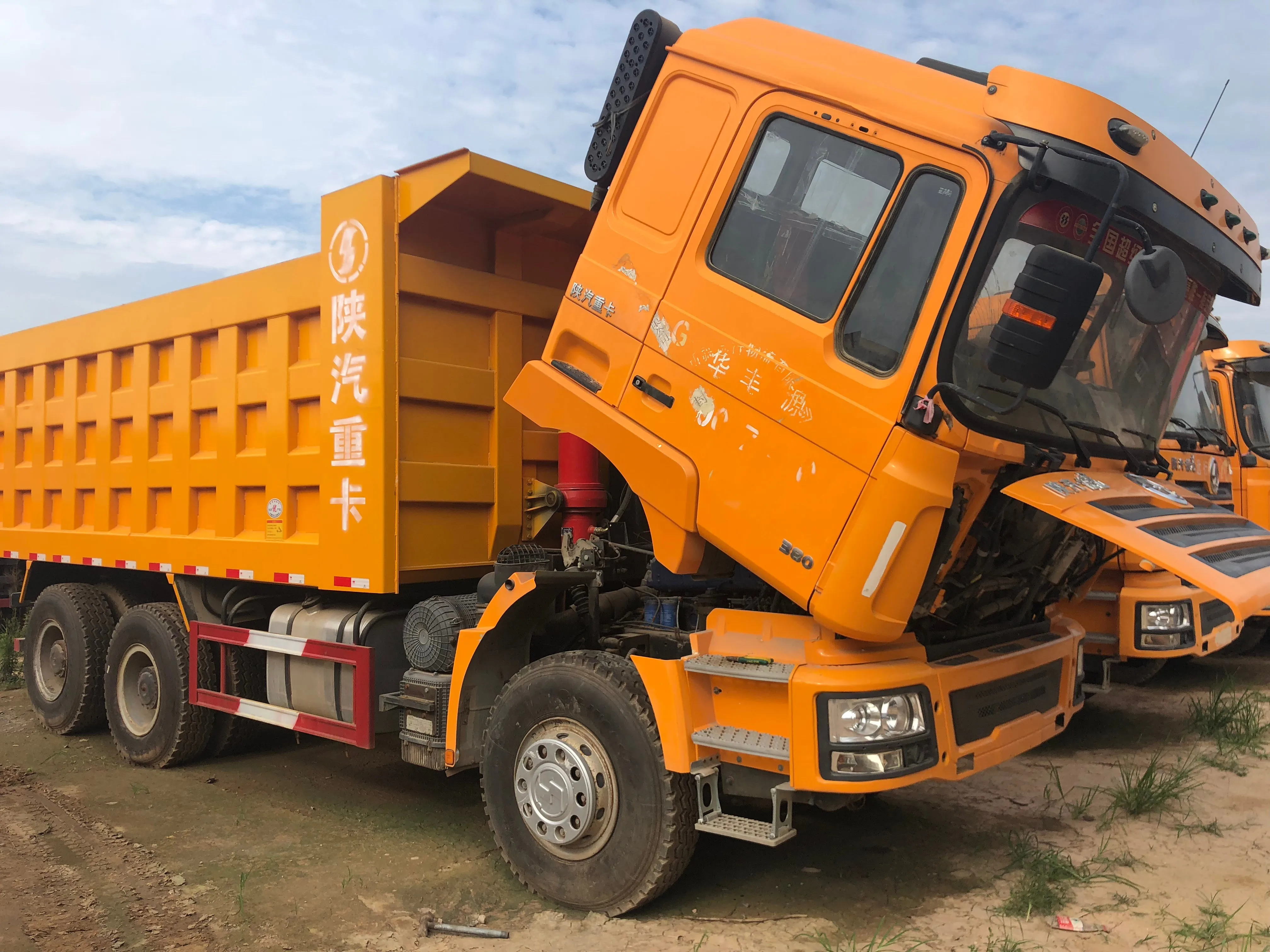 Wholesale 6x4 New second hand Shacman F3000 dumper tipper 10wheels 20ton 30ton slag muck dump truck