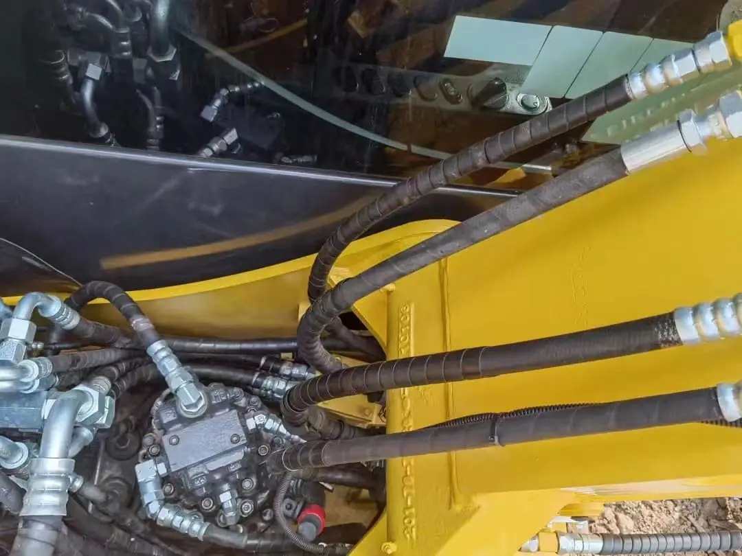 Мини-экскаватор KOMATSU PC70-8 7 тонн Подержанный японский экскаватор с гусеничным двигателем и компонентами насоса