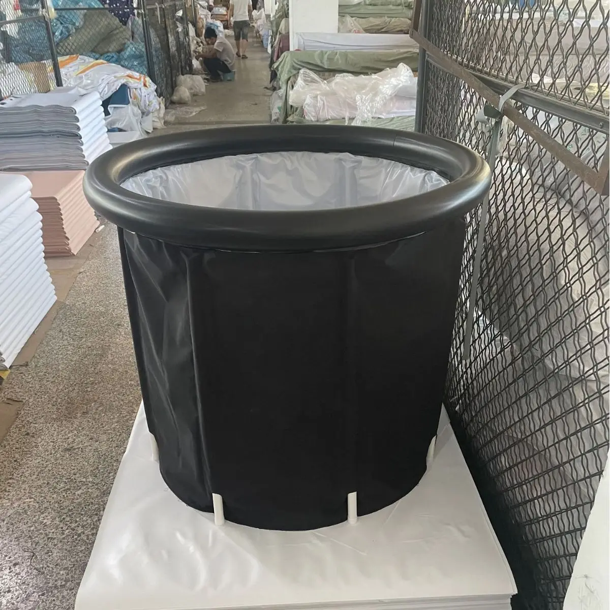 2023 New design Foldable with air ring  stainless steel structure PP material Adult Bath tub