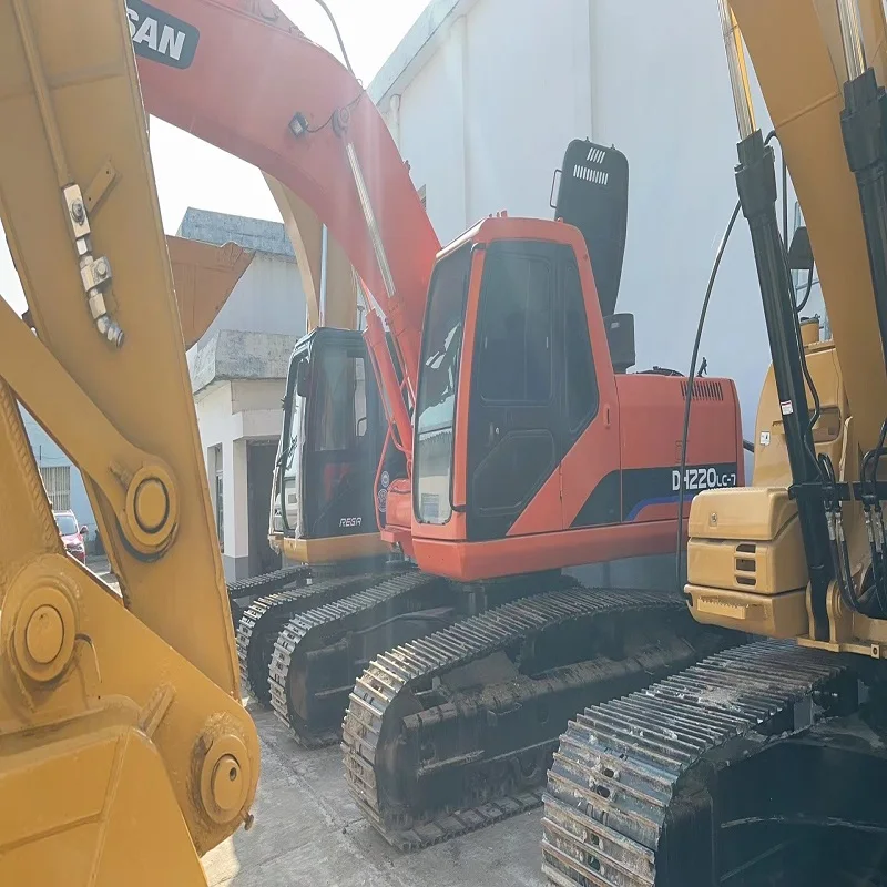 Дешевая распродажа экскаватор uesd в наличии хорошее качество Uesd Doosan DH220 низкочасовой