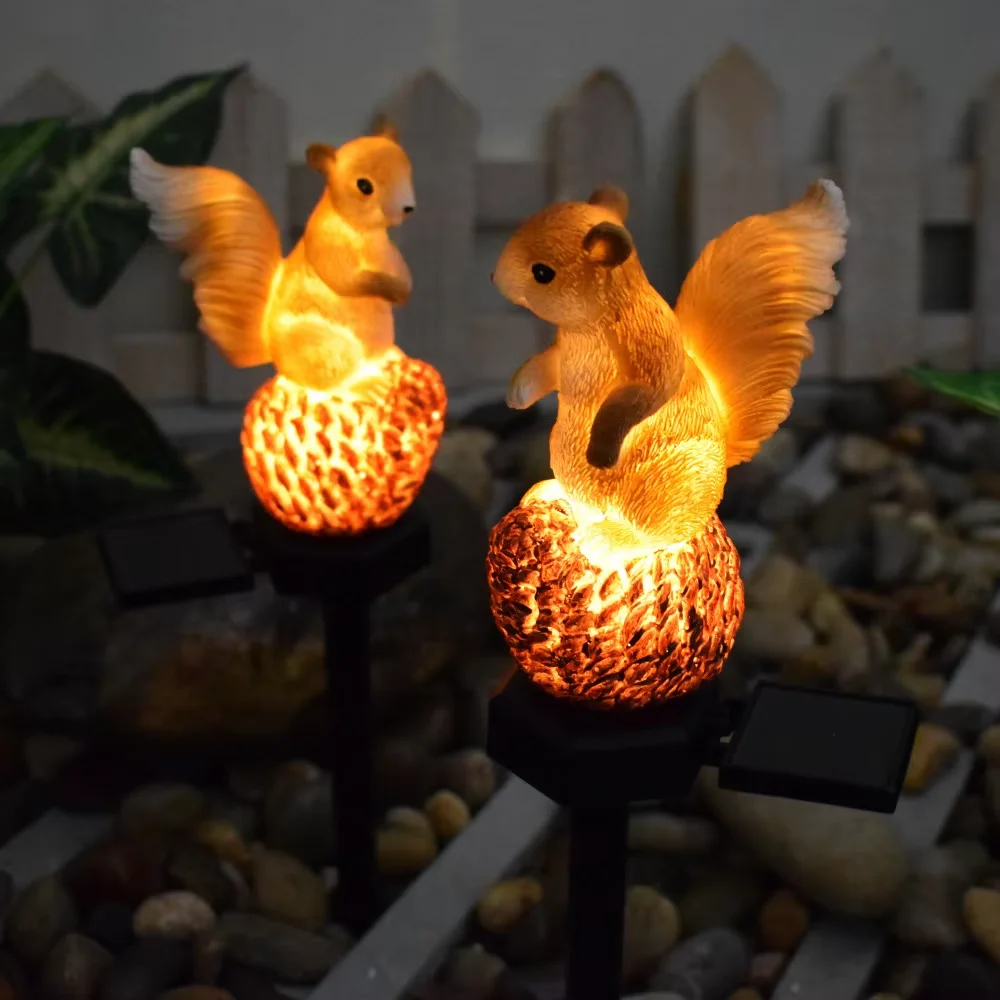 Hot Sell Solar Courtyard Waterproof Lamp Cartoon Resin Outdoor Garden Villa Path Decorative Landscape Floor Lawn Squirrel Light