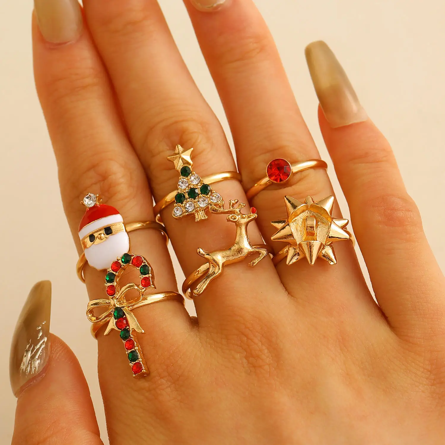 Merry Christmas Fashion Jewelry Set Oil Dropping Diamonds Christmas Trees Santa Hats and Deer Alloy Gold Plated 6-piece Ring Set