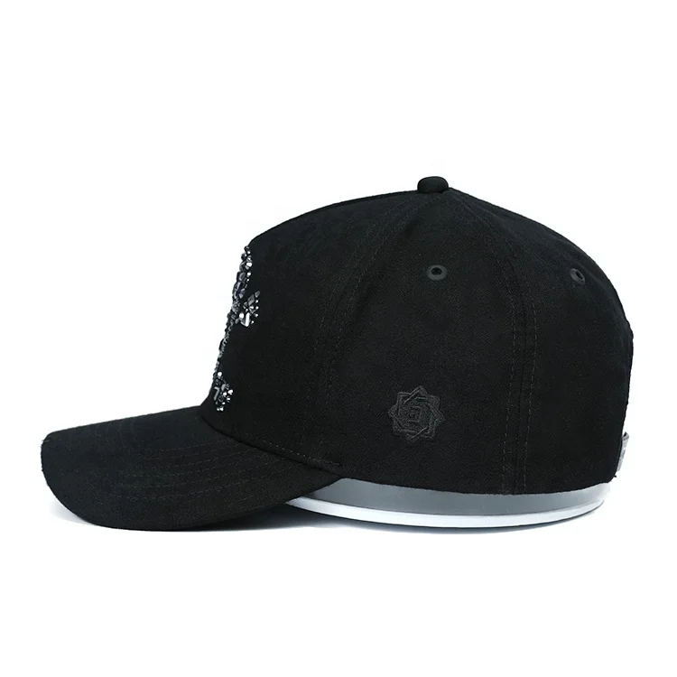 Custom Slant Twill Cotton Skull Logo Cap with Hot Drilling Binding Tapes Printing 6 Panel Baseball Hat