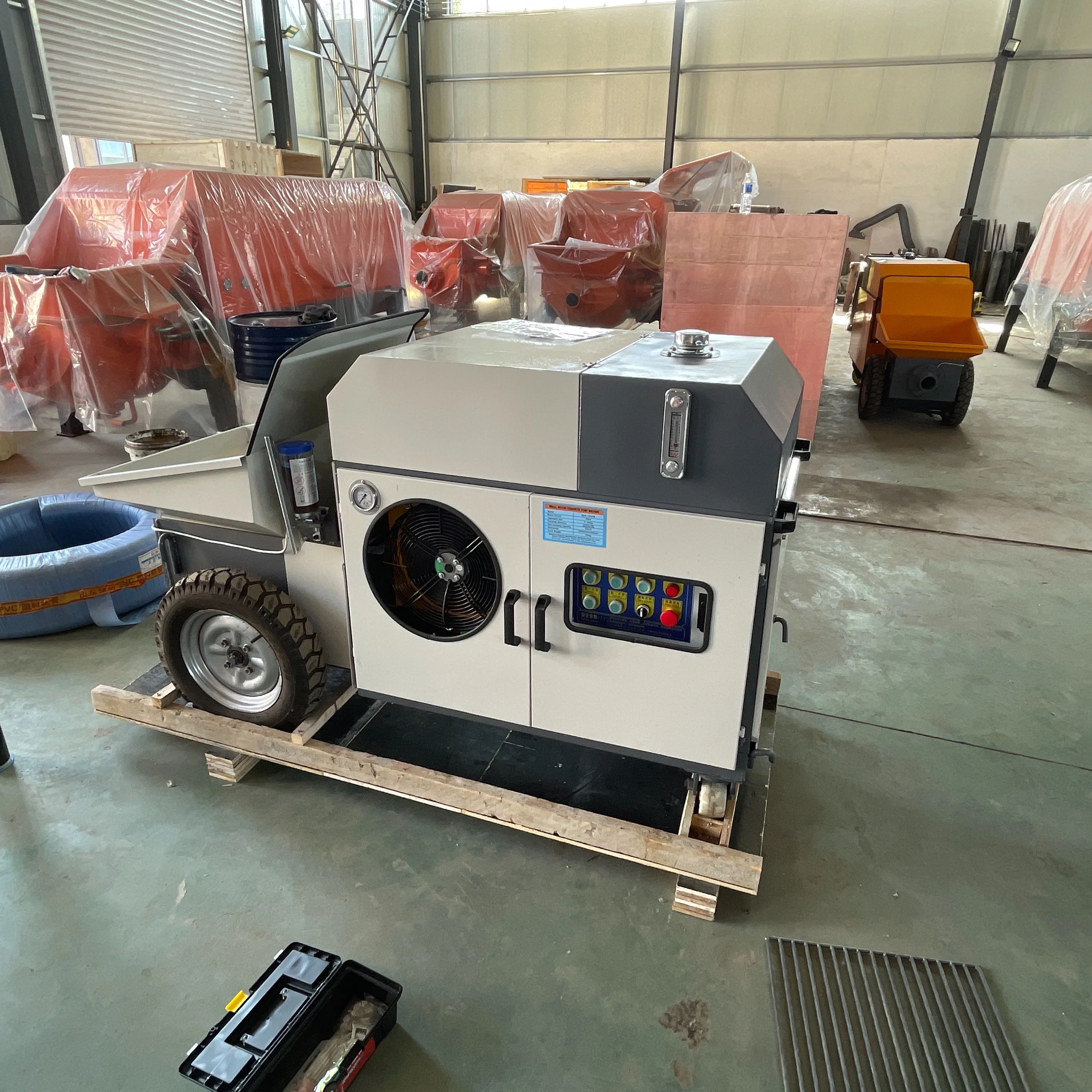 High quality manufacturer cheap small diesel concrete pump with mixers machine