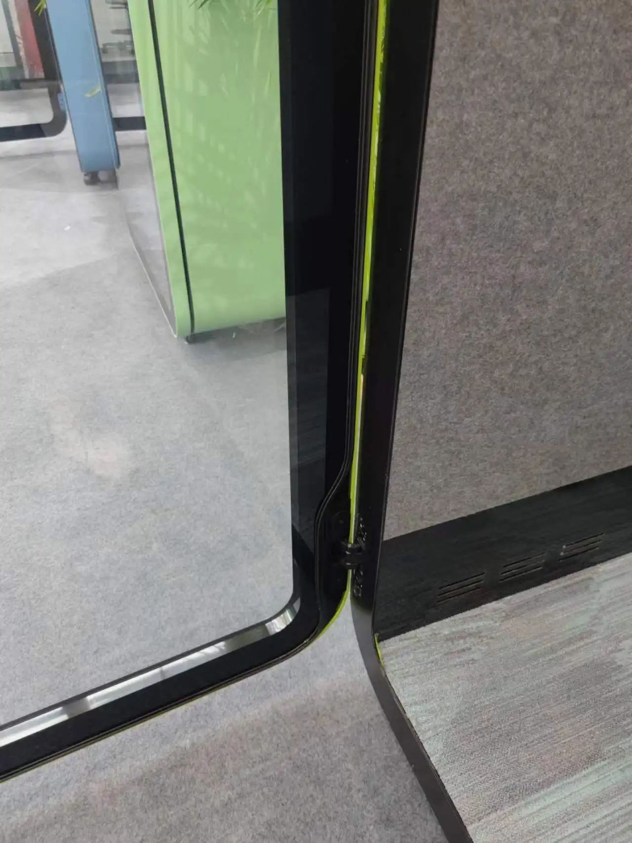 Telebooth private space booth for office sound isolation work place new modern soundproof phone booth