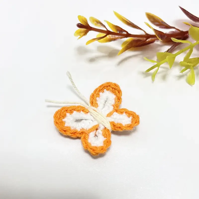 2023 Custom wholesale butterflies crochet fabric iron on patches accessories for kids clothing