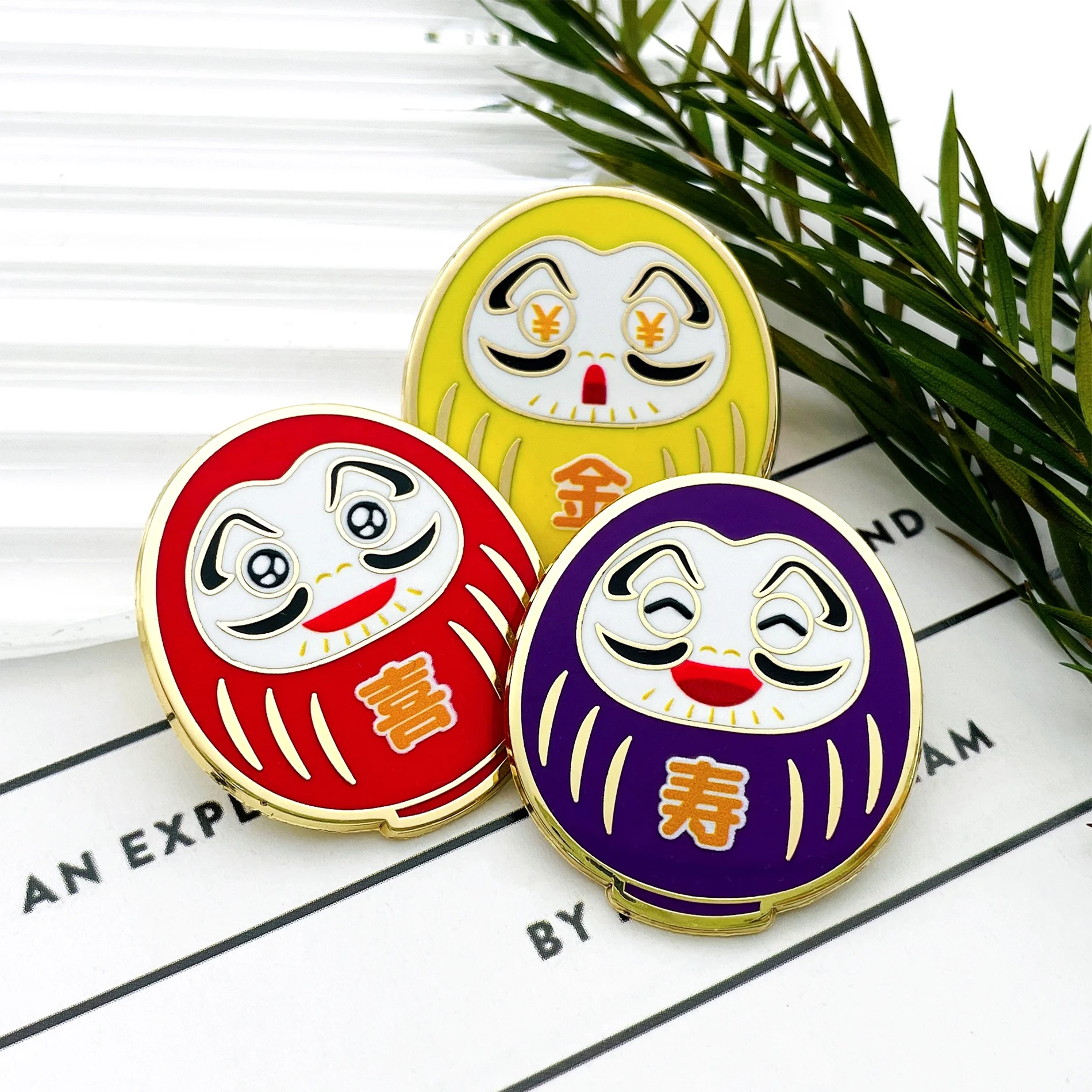 Заколка на лацкан с УФ-печатью