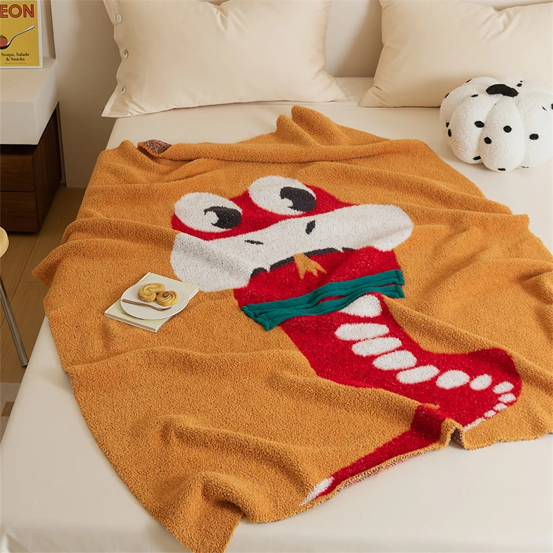 2024 new factory direct sale OEKO-TEX baby-friend carton cute snake soft warm polyester blending knitted throw blanket YWY