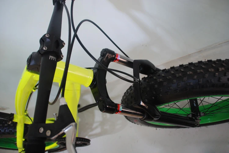 Kids mountain bike with pedal China factory 2022 4.0 aluminum alloy spoke wheel carbon steel frame fat tire snow bike