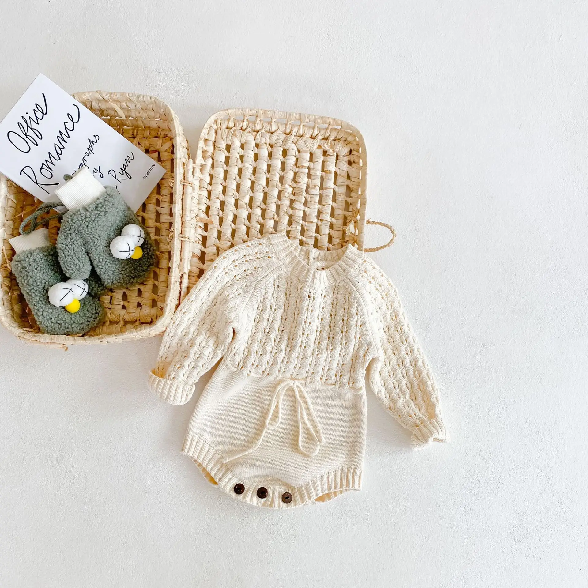 Spring Autumn Baby Girl Baby Knitted Hollow Waist Long-sleeved Romper Triangle Jumpsuit