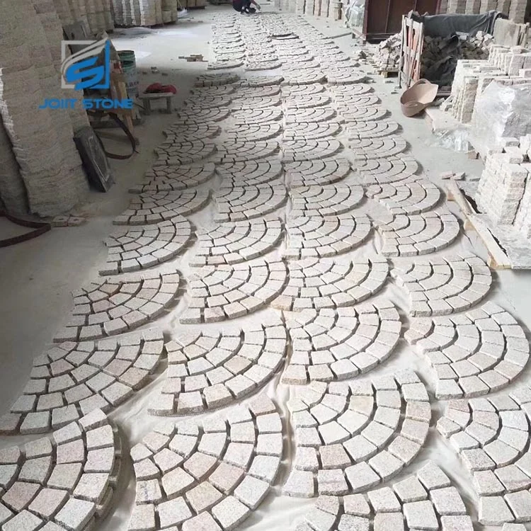 G682 Yellow Granite Meshed Paving Cobble Stone For The Yard