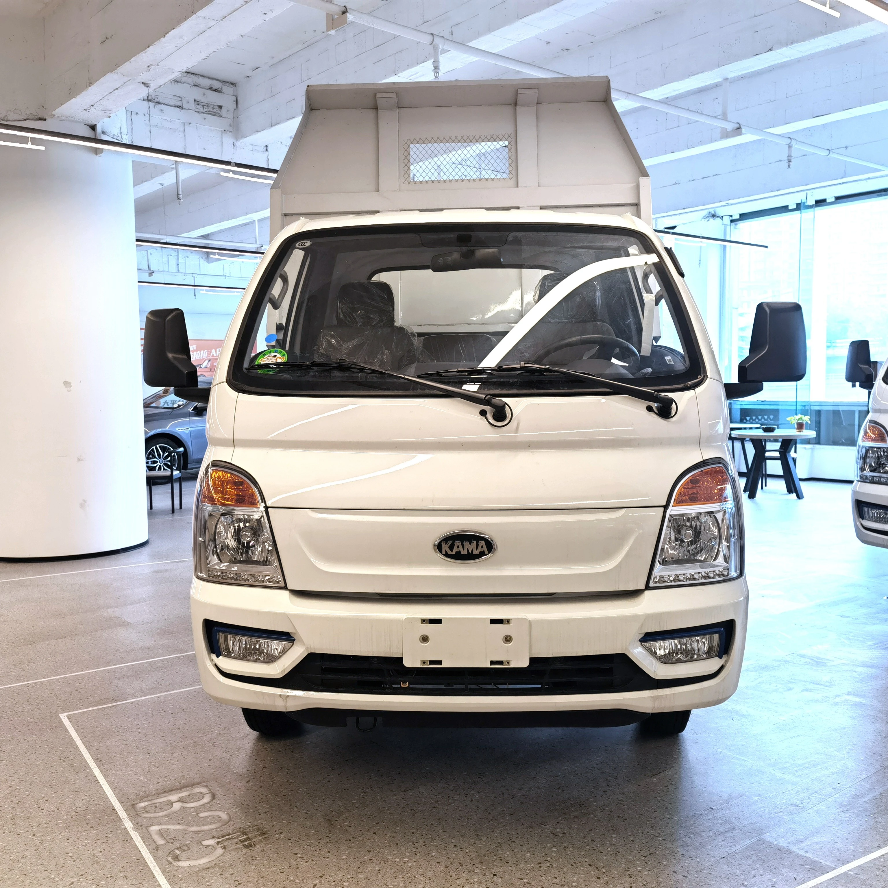 2024 New Energy KAMA EVX1 Mining Small Dump Trucks 6x4 4X4 4X2 Electric 55kWh Tipper Truck 6 Wheel 1.5Ton Dumping Truck For Sale