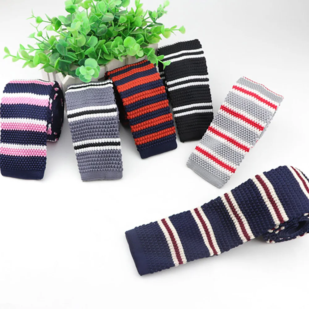 Mens Striped Knit Tie  Skinny Knitted Necktie Narrow 5.5cm Dot Gravatas Classical Ties Knitting Tape Yarn Designers