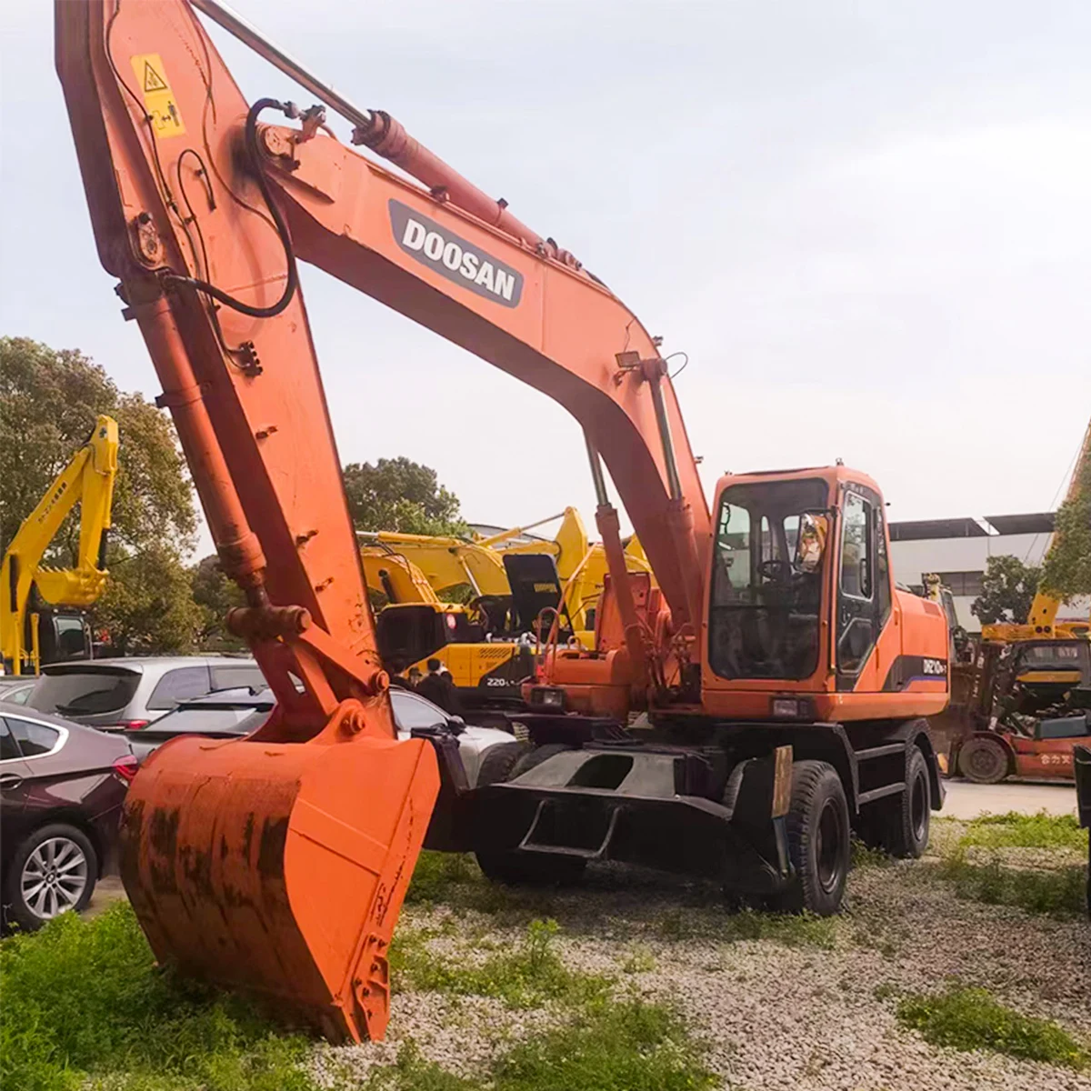 Высокое качество 20 тонн оригинальный колесный экскаватор Doosan DH210W-7 для продажи