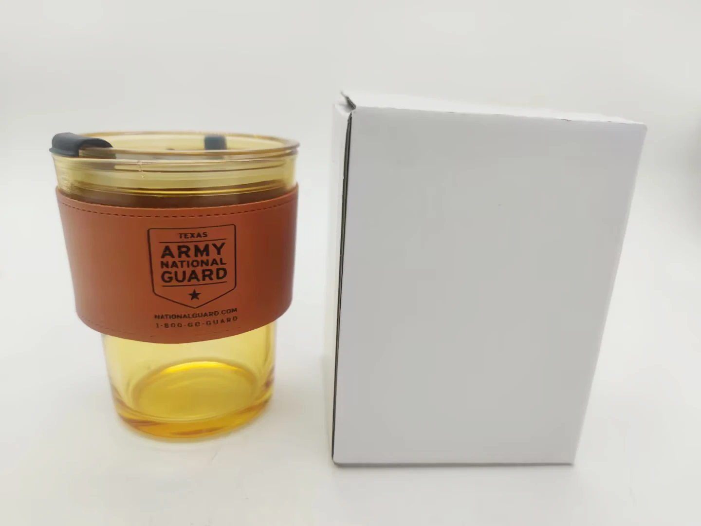 wholesale Self Heating Coffee cup and Tea Mug in Bulk With Cover And Straw Heat-Resistant Water Bottle With Leather Sleeve