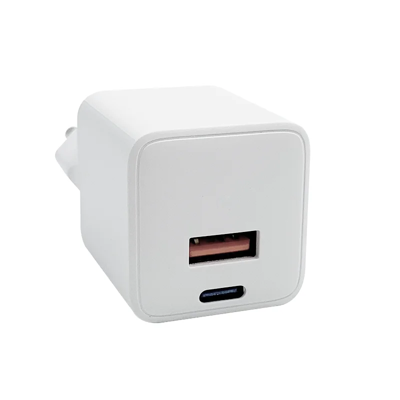 Travel PD Usb Multi GaN Charger Adapter 3 Port Usb C 30w 33w 65w GaN Charger Fast Charging