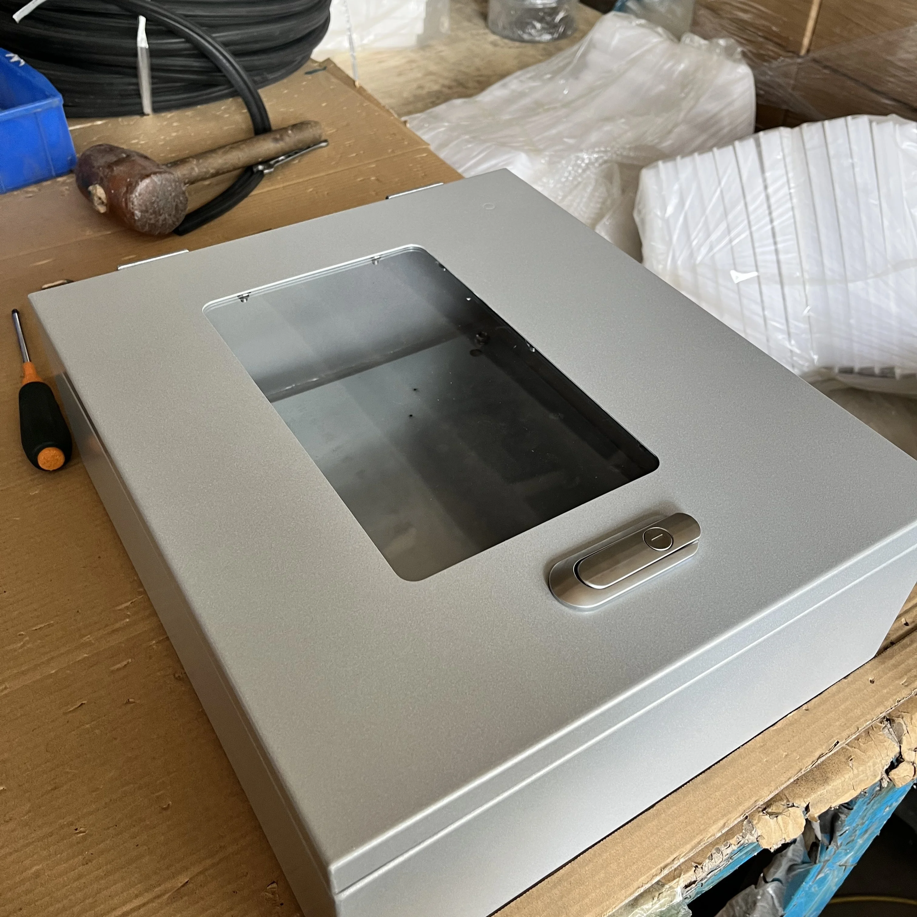 Professional Custom Bending Metal Steel Gas Meter Outer Enclosure Sheet Metal Fabrication with Lock