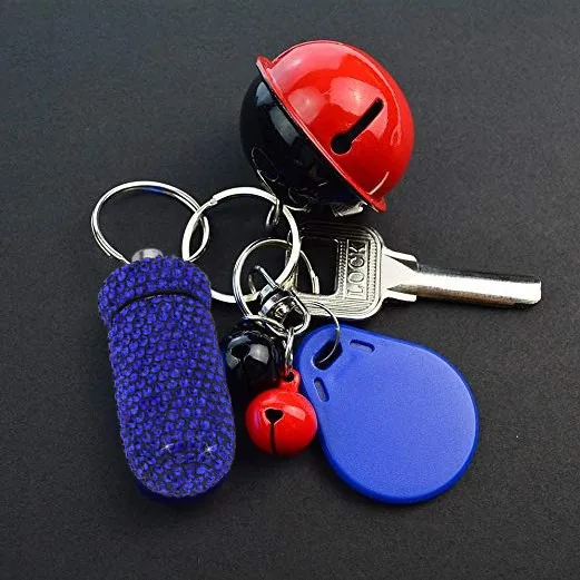 Compact Aluminum Alloy Bling Pill Organizer Keychain Travel-Friendly Medicine Container with Customizable Logo